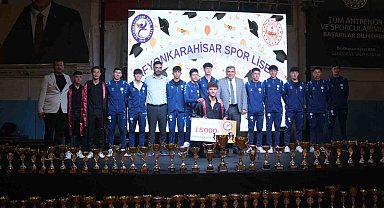 Afyonkarahisar Spor Lisesi'nde şampiyonluk coşkusu!