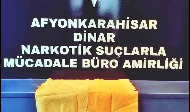 Afyonkarahisar'da araçta uyuşturucu madde ele geçirildi: 3 kişi tutuklandı