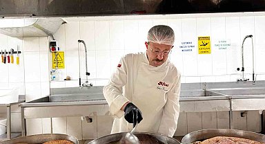 Afyonkarahisar'da kaymaklı ekmek kadayıfına bu bayramda ilgi yoğun