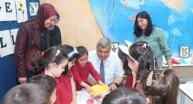 Afyonkarahisar'da minik eller keçeye hayat verdi