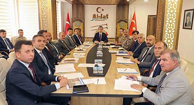 Ahlat'ta 1071 Ahlat-Malazgirt Zaferi kutlamaları hazırlık toplantısı