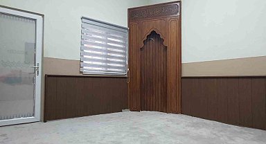 Ahşap oyma ile yenilediler, mescidi bayrama hazırladılar