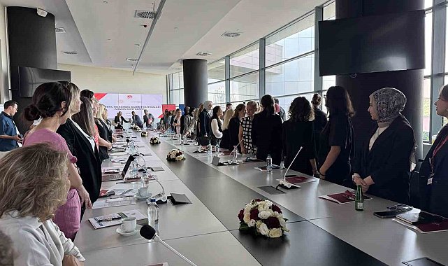 Aile ve Sosyal Hizmetler Bakanı Göktaş, "Türkiye'nin geleceğinde kadının önemine" vurgu yaptı