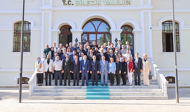 AK Parti Bilecik teşkilatından Vali Sözer'e hayırlı olsun ziyareti
