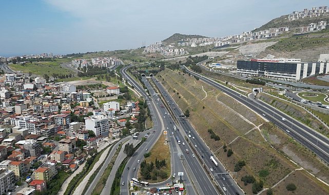 AK Parti İzmir İl Başkanı Saygılı'dan kente yapılan ulaşım yatırımları raporu