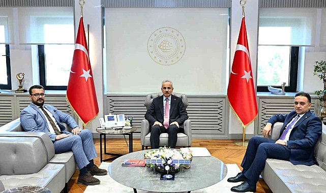 AK Parti'li Baybatur ve Akkal, Bakan Uraloğlu ile görüştü