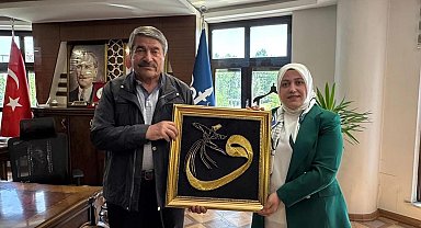 AK Parti'li kadınlardan Başkan Taşkın'a ziyaret