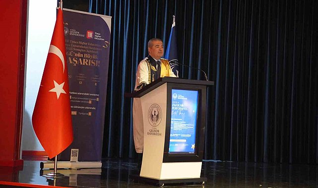 Akademik başarılar özel törenle ödüllendirildi