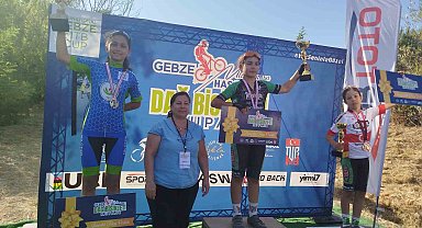 Akhisarlı pedallar Gebze'de kürsüye çıktı