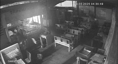 Akşam tost yediği iş yerini gece soydu