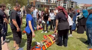 Aksaray'da 2 otomobil çarpıştı: 4 yaralı