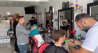 Akyaka'da berberlerde bayram yoğunluğu