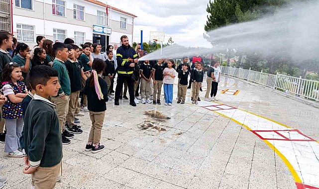 Alaca Belediyesi'nden miniklere yangın eğitimi