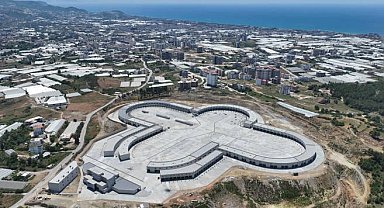 Alanya Toptancı Hali'nde sona yaklaşıldı