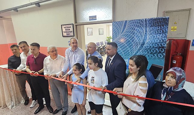 Alaşehir'de Veli Özkan Bilişim Teknolojileri Sınıfı açıldı