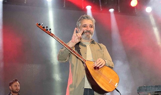 Ali Kınık: "Bu milletin evlatlarını LGBT gibi sapkınlıklara kurban vermeyeceğiz"