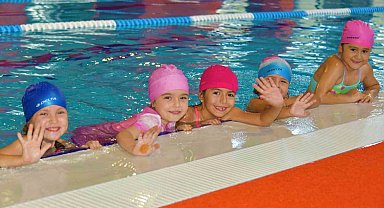 Aliağa'da yaz dönemi yüzme kursları başvuruları başlıyor