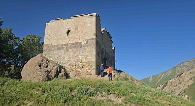 Almanya'dan geldi, Hakkari'nin içme suyu sıkıntısına dikkat çekti