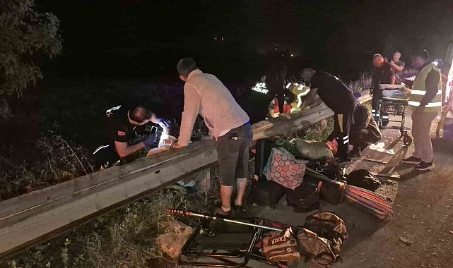 Anadolu Otoyolu'nda feci kaza... Tır, minibüse arkadan çarptı: 7 yaralı