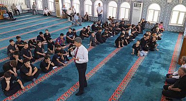 Anamur'da gençler camilerde buluştu