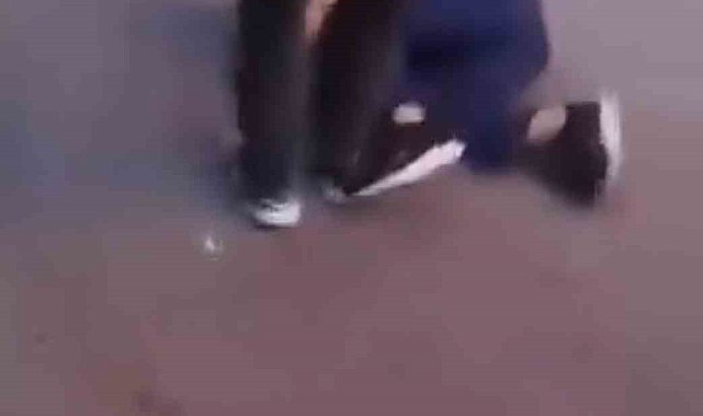 Ankara'da bir grup çocuk bıçak çekip öldüresiye darp ettikleri akranlarının videolarını sosyal medya hesaplarından yayınladı