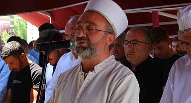 Ankara'da fabrikadaki azot gazı sızıntısından zehirlenen 2 işçi defnedildi