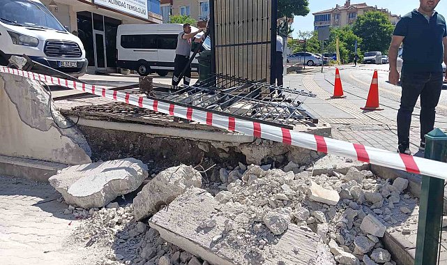 Ankara'da sürekli trafik kazalarının meydana geldiği cadde çevre sakinlerini tedirgin ediyor