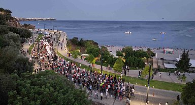 Antalya'da 30 Haziran Koruyucu Aile Günü kutlandı