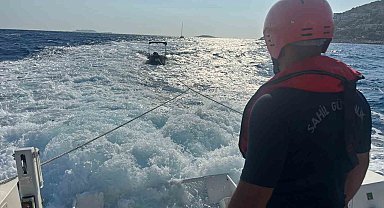 Antalya'da arızalanan teknedeki 2 kişinin imdadına Sahil Güvenlik ekipleri yetişti