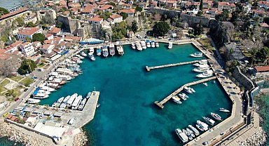 Antalya'da yangın tedbirleri yetersiz olan 174 turistik tesisin ruhsatı askıya alındı