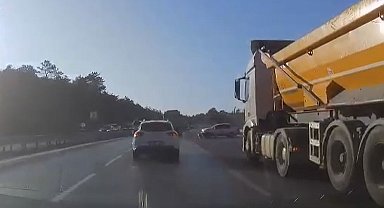 Arnavutköy - Sultangazi yolunda kontrolden çıkan araç kaza yaptı