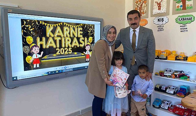 Arpaçay'da öğrencilerin karne heyecanı
