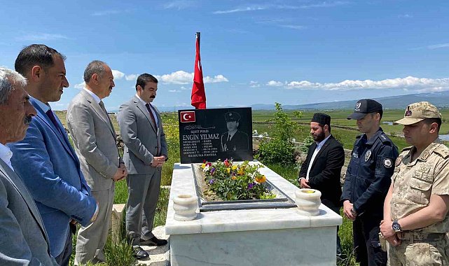 Arpaçay'da şehitler bayramda unutulmadı