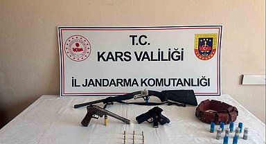 Arpaçay'da silah ve mühimmat ele geçirildi