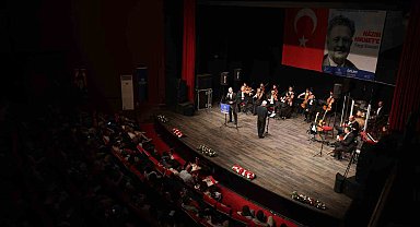 Aydın Büyükşehir Belediyesi, şair Nazım Hikmet'i andı