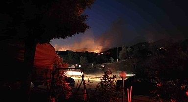 Aydın'daki yangını söndürme çalışmalarına gece görüşlü helikopterler havadan destek veriyor