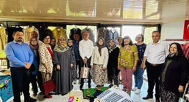 Ayvacık'ta 'Giyim Üretim Teknolojileri' kursu yıl sonu sergisi