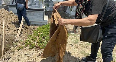 Baba ve kızları yan yana defnedildi