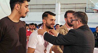 Bahar Spor Müsabakaları ödülleri sahiplerini buldu