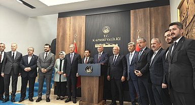 Bakan Bolat'tan Vali Çiçek'e ziyaret