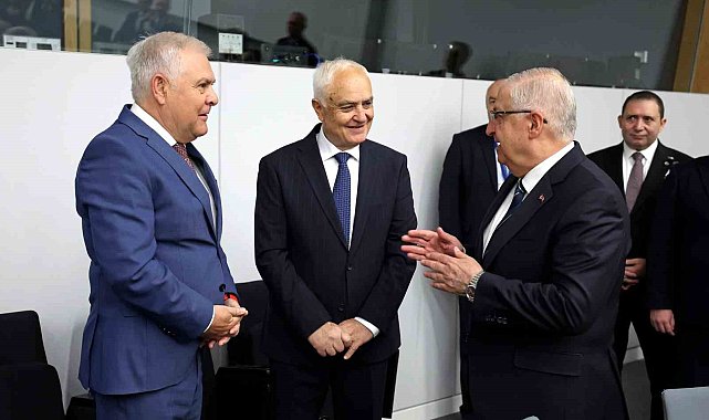 Bakan Güler, Bulgaristan ve Romanya savunma bakanları ile görüştü