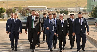 Bakan Kacır'dan Roketsan'a ziyaret