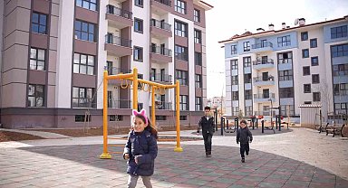 Bakan Kurum, Malatya'da tamamlanan konutları paylaştı