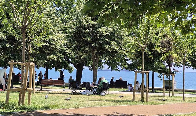 Bakırköy sahili bayram tatilinin son gününde doldu taştı