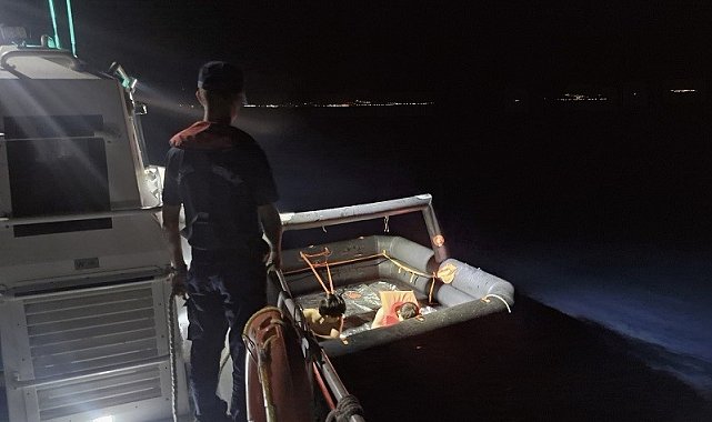 Balıkesir açıklarında 2 düzensiz göçmen kurtarıldı