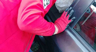 Balya'da otomobil şarampole uçtu; 1 yaralı