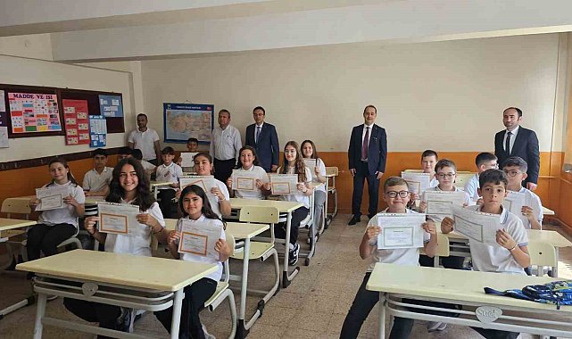 Bandırma'da karne heyecanı