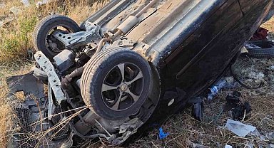 Baraj kenarına uçan otomobildeki 3 kişi yaralandı