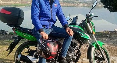 Bariyerlere çarpan genç motosiklet sürücüsü hayatını kaybetti