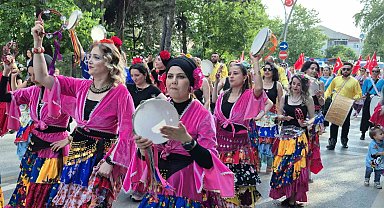 Bartın'da 'Çilek Festivali' 12 yıl aradan sonra yeniden başladı
